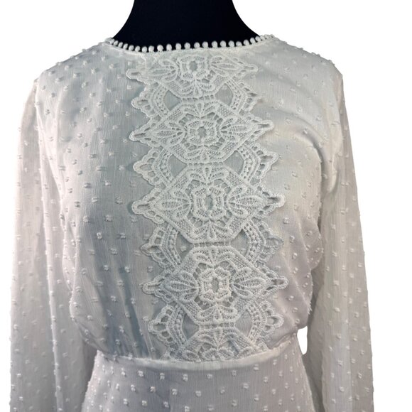 Andrée By Unit Size Medium White Lace Detail Long Sleeve Dress - Picture 2 of 6